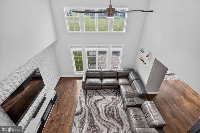110 BITTERSWEET, Mechanicsburg, PA 17050