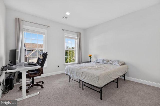 110 BITTERSWEET, Mechanicsburg, PA 17050