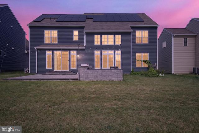 110 BITTERSWEET, Mechanicsburg, PA 17050