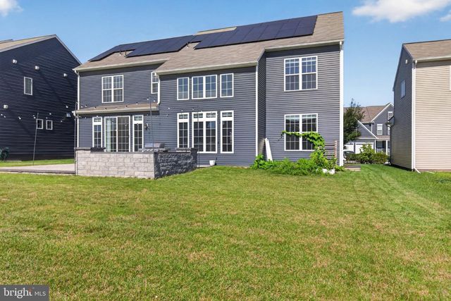 110 BITTERSWEET, Mechanicsburg, PA 17050