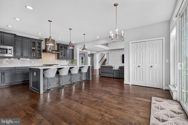 110 BITTERSWEET, Mechanicsburg, PA 17050