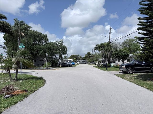 1878 NW 45th Ct, Tamarac, FL 33309