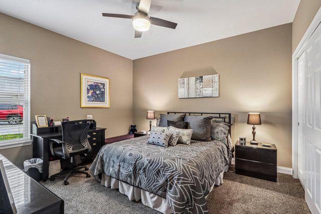 1016 Ann Marie WAY, Oconomowoc, WI 53066