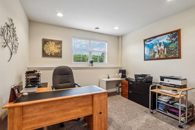 1016 Ann Marie WAY, Oconomowoc, WI 53066