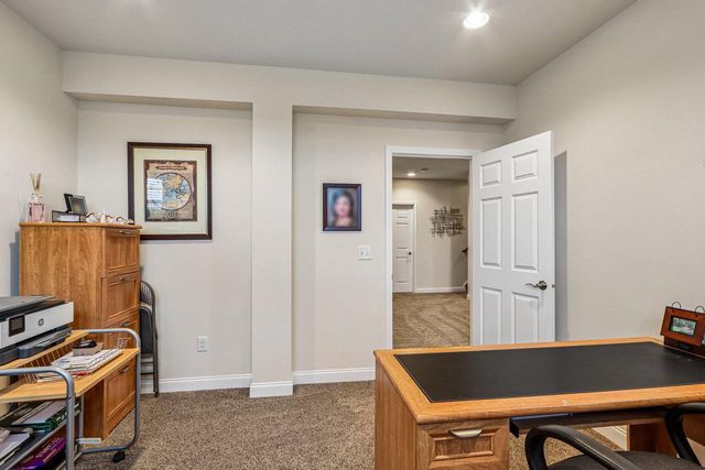 1016 Ann Marie WAY, Oconomowoc, WI 53066