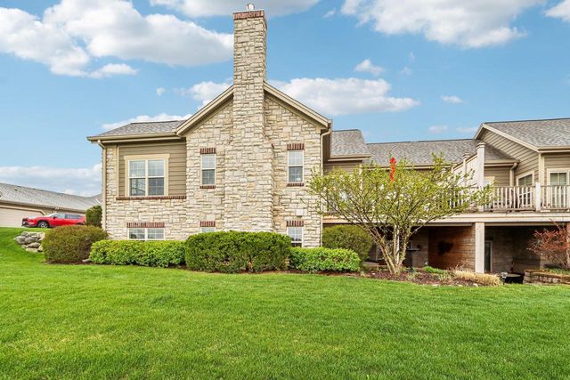 1016 Ann Marie WAY, Oconomowoc, WI 53066