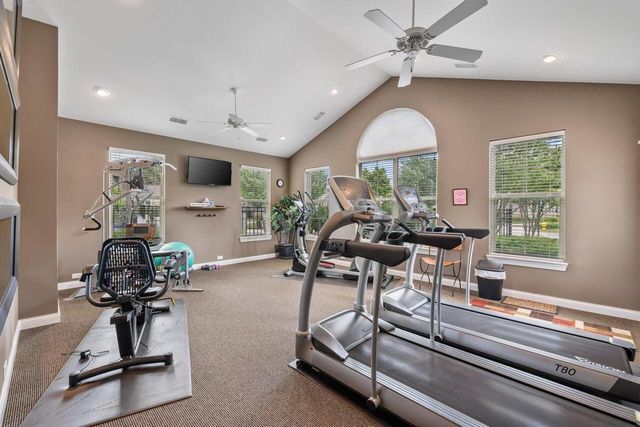 1016 Ann Marie WAY, Oconomowoc, WI 53066