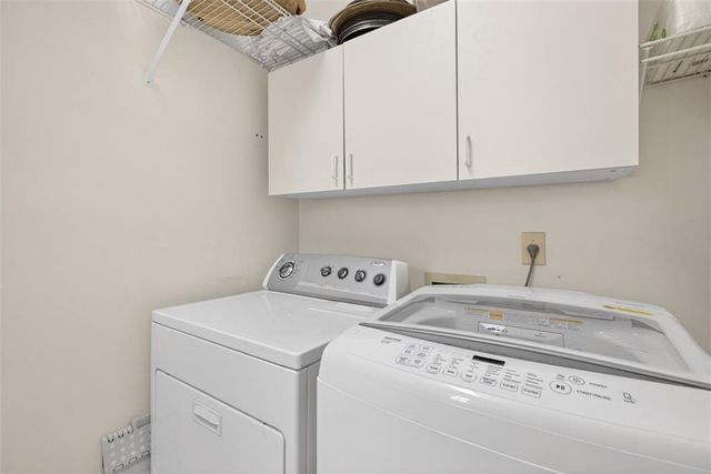 5060 Brent Knoll Lane, Suwanee, GA 30024