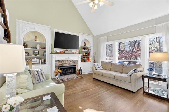 5060 Brent Knoll Lane, Suwanee, GA 30024