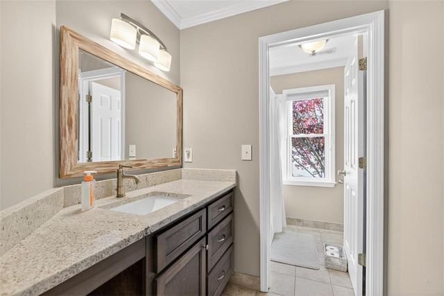 5060 Brent Knoll Lane, Suwanee, GA 30024