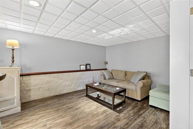 5060 Brent Knoll Lane, Suwanee, GA 30024