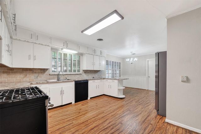 2526 Gramercy Street, Houston, TX 77030