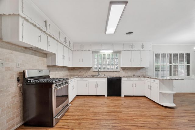 2526 Gramercy Street, Houston, TX 77030