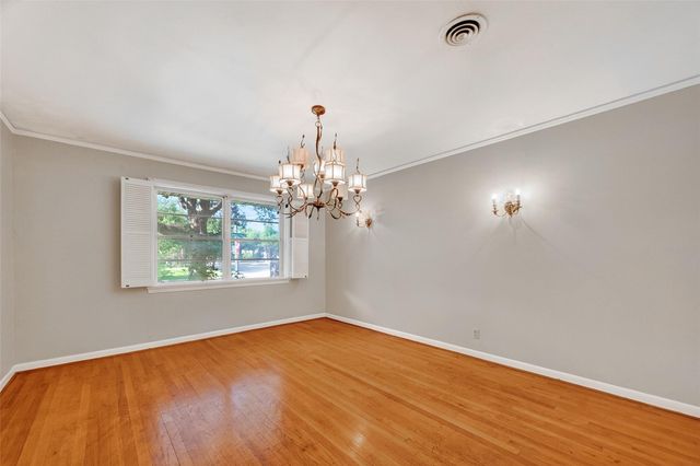 2526 Gramercy Street, Houston, TX 77030