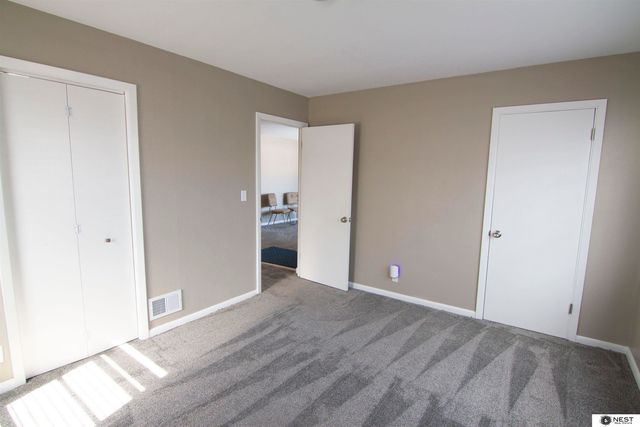 2951 N 70 Street, Lincoln, NE 68507