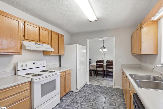 108 Keagan Court, Easley, SC 29640