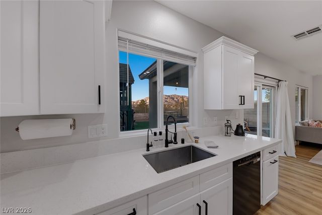 7124 Estrella De Mar Avenue, Las Vegas, NV 89131