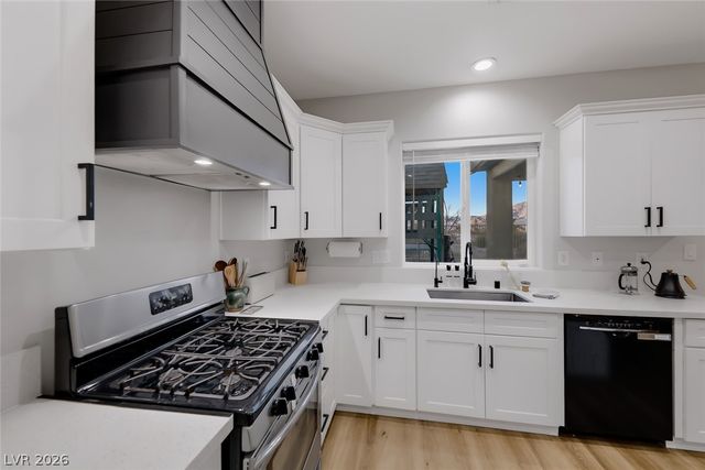 7124 Estrella De Mar Avenue, Las Vegas, NV 89131