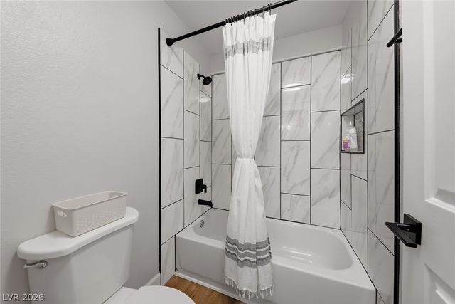 7124 Estrella De Mar Avenue, Las Vegas, NV 89131