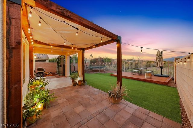 7124 Estrella De Mar Avenue, Las Vegas, NV 89131