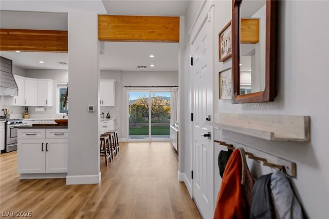 7124 Estrella De Mar Avenue, Las Vegas, NV 89131