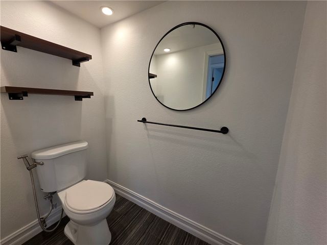 240 Nice 302, Newport Beach, CA 92663