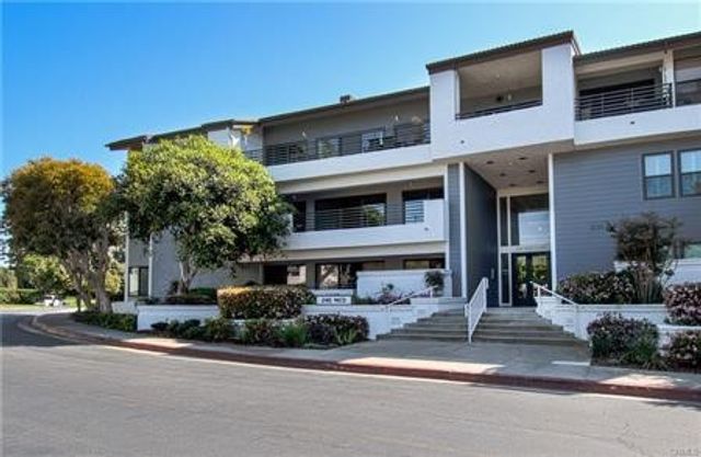 240 Nice 302, Newport Beach, CA 92663