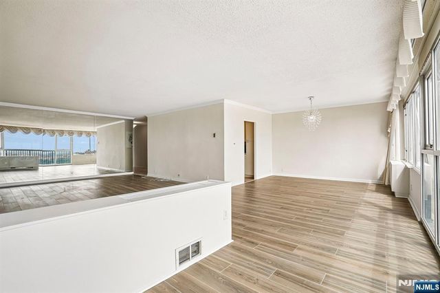 6 Horizon Road 1907, Fort Lee, NJ 07024