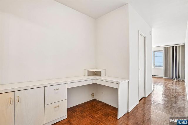 6 Horizon Road 1907, Fort Lee, NJ 07024