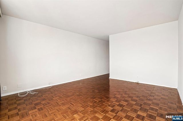 6 Horizon Road 1907, Fort Lee, NJ 07024