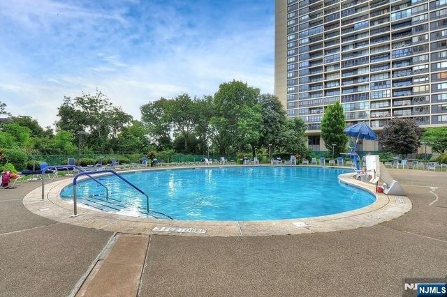 6 Horizon Road 1907, Fort Lee, NJ 07024