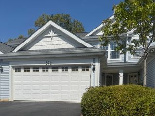 572 Jennifer Circle 572, Mundelein, IL 60060