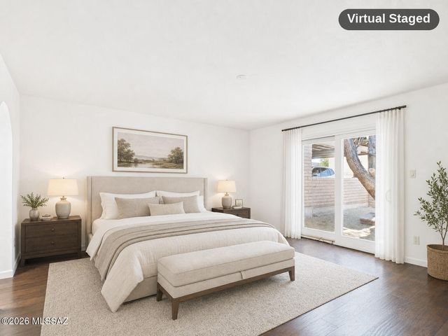 2426 N Shade Tree Circle, Tucson, AZ 85715
