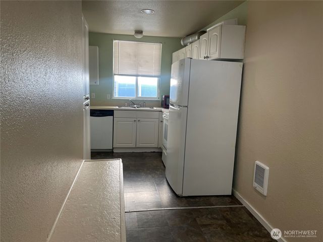 220 W 4th Street, Aberdeen, WA 98520