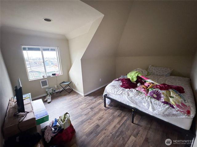 220 W 4th Street, Aberdeen, WA 98520