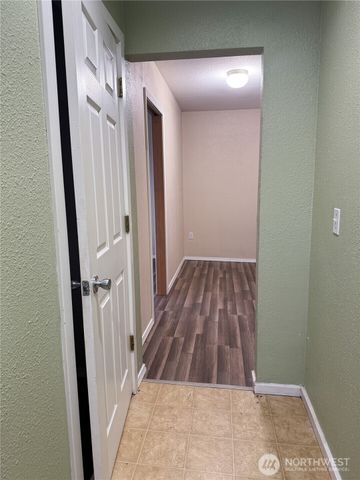 220 W 4th Street, Aberdeen, WA 98520