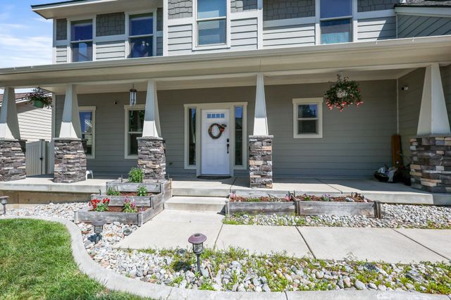 16319 E Whirlaway Ln, Veradale, WA 99037