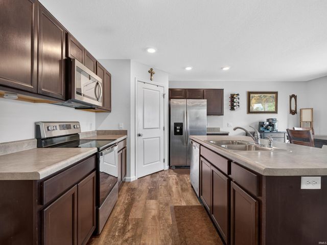 4130 Bradley Drive, Fort Wayne, IN 46818