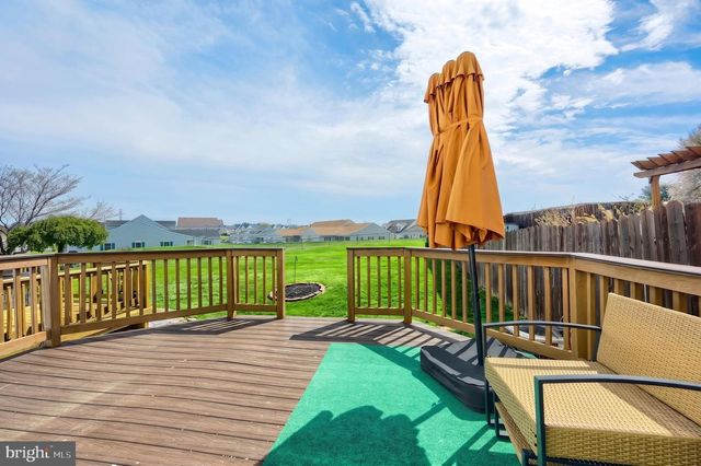 2350 WOODMONT DR, York, PA 17404