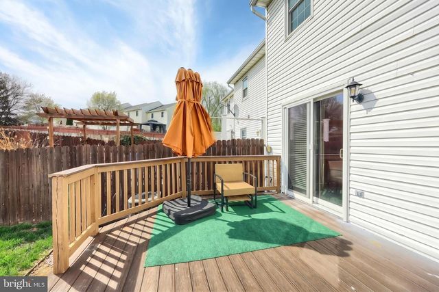 2350 WOODMONT DR, York, PA 17404