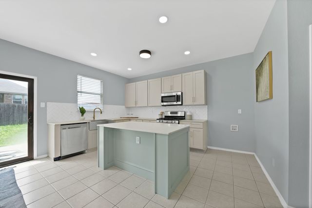 137 Heritage Drive, Crowley, TX 76036