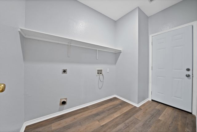 137 Heritage Drive, Crowley, TX 76036