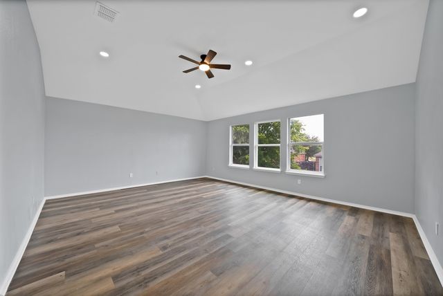 137 Heritage Drive, Crowley, TX 76036