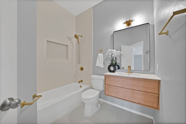 137 Heritage Drive, Crowley, TX 76036