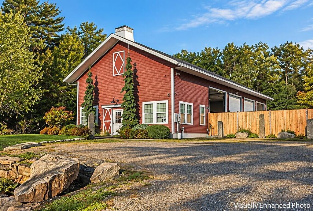 1114 U.S. 1, York, ME 03909 — exterior
