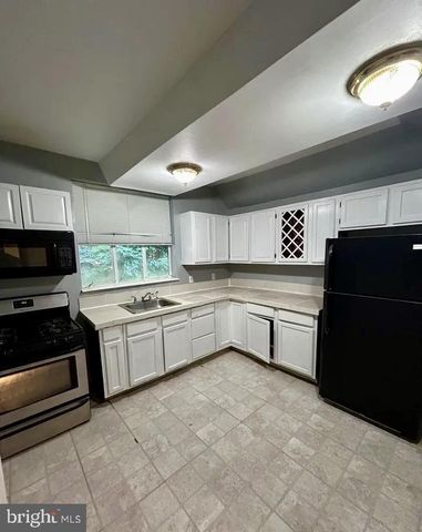 5834 BEAUMONT AVE, Philadelphia, PA 19143