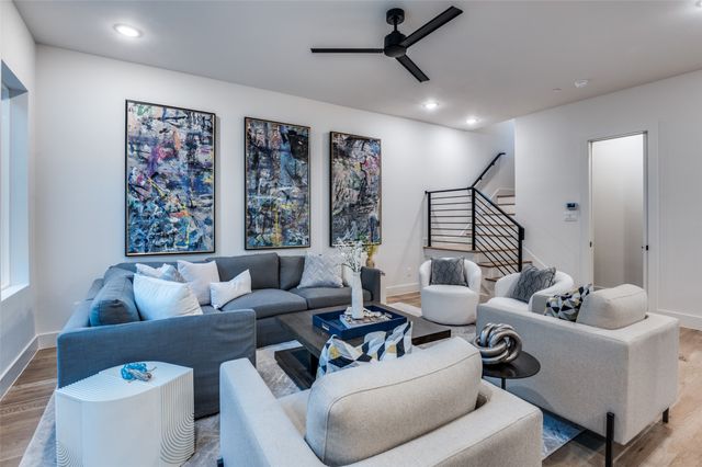 2906 Hawthorne Avenue 104, Dallas, TX 75219