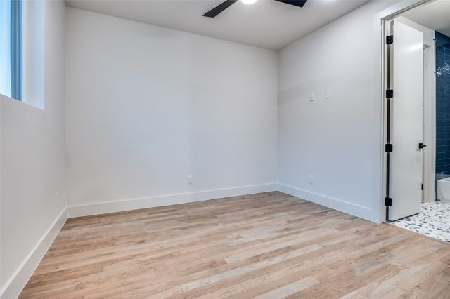 2906 Hawthorne Avenue 104, Dallas, TX 75219