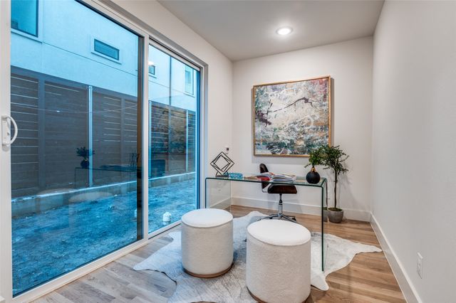 2906 Hawthorne Avenue 104, Dallas, TX 75219