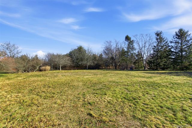 5750 Aldrich Lane, Mattituck, NY 11952